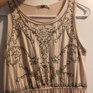 Pink sequins detailed dress